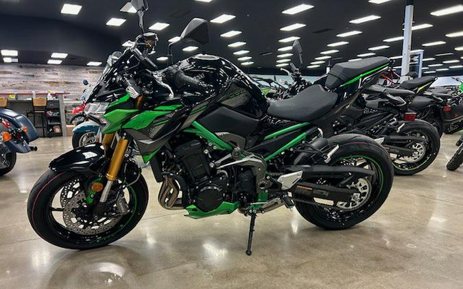 2024 Kawasaki Z900 SE ABS