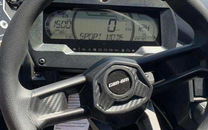 2026 Can-Am® Maverick X3 MAX X ds Turbo RR Triple Black_7.6 in.