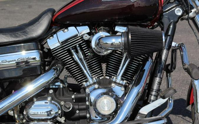 FXDC 2012 Super Glide® Custom