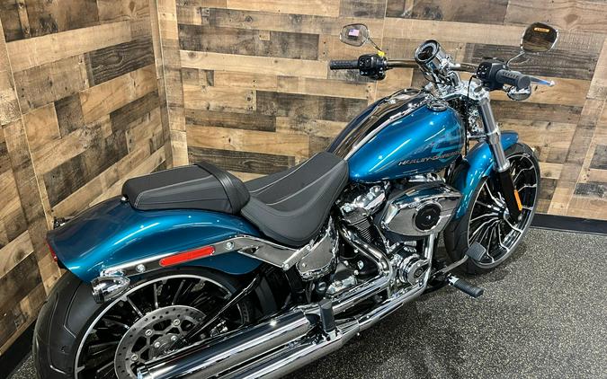2026 Harley-Davidson® Breakout® Teal Thunder Chrome Trim FXBR