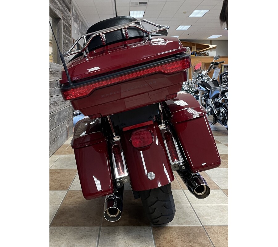 2020 Harley-Davidson Road Glide Limited Stiletto Red