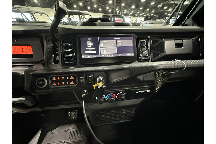 2026 Can-Am DEFENDER LIMITED CAB HD11 HUNTING EDITION