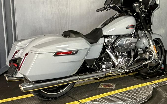 2026 Harley-Davidson® Street Glide® FLHX DRK BILIARD GRY