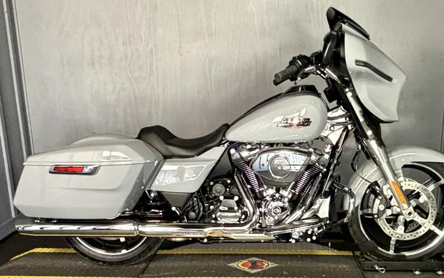 2026 Harley-Davidson® Street Glide® FLHX DRK BILIARD GRY