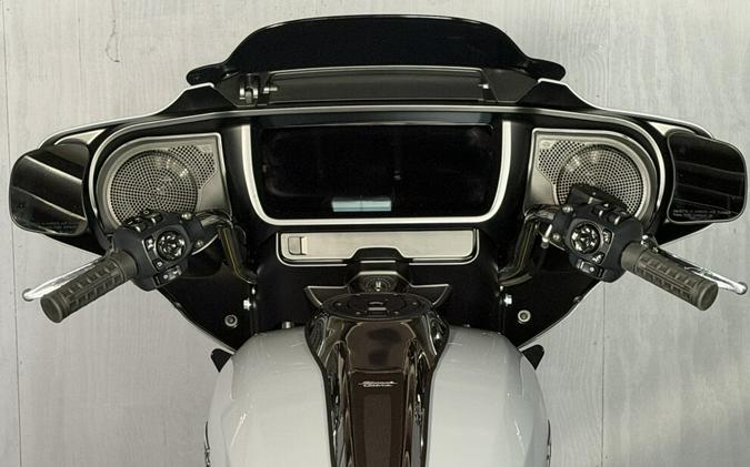 2026 Harley-Davidson® Street Glide® FLHX DRK BILIARD GRY