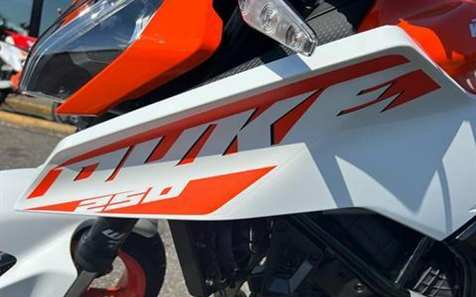 2024 KTM 250 Duke