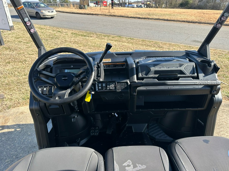 2025 Can-Am Defender MAX XT HD9