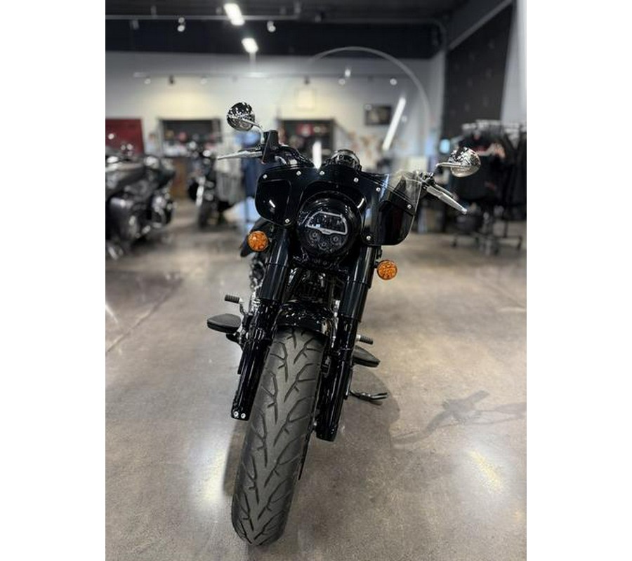 2023 Indian Motorcycle® Super Chief® Limited Black Metallic