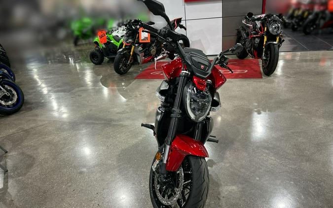 2026 Ducati XDIAVEL V4