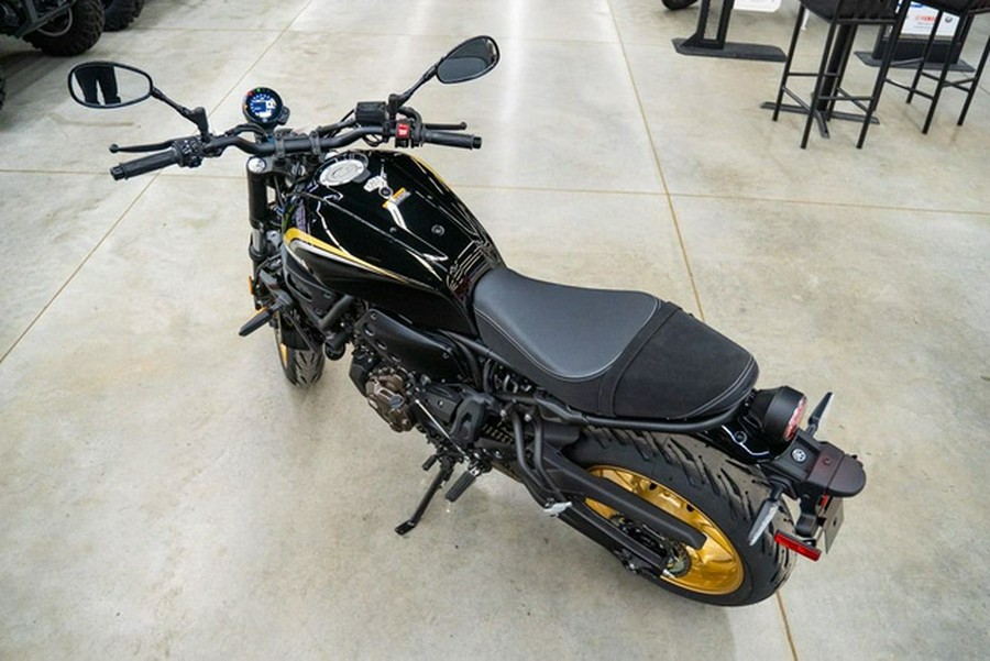 2025 Yamaha XSR 700
