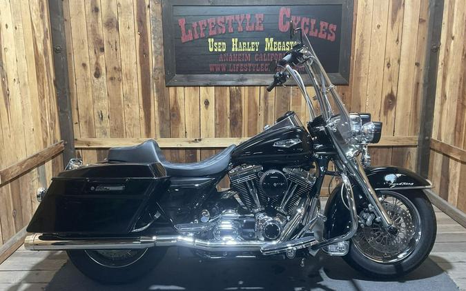 2006 Harley-Davidson® FLHRCI - Road King® Classic