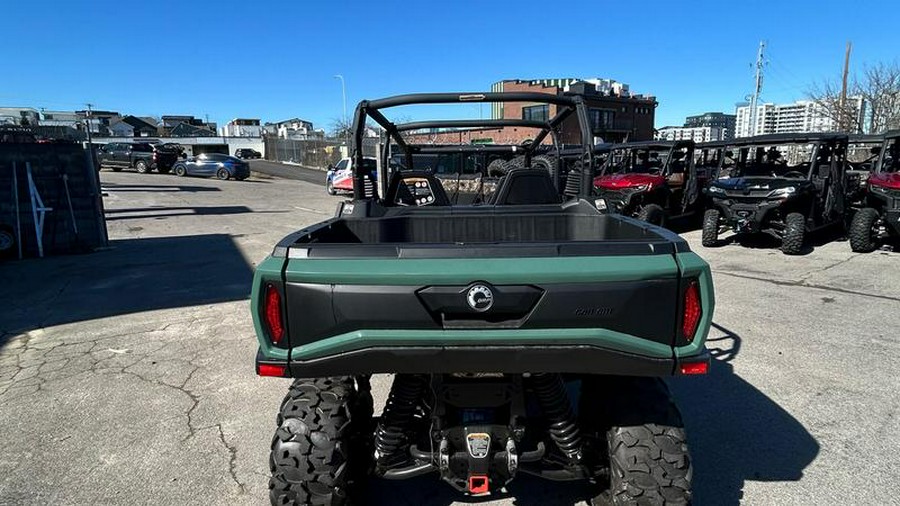 2025 Can-Am® Commander MAX DPS 1000R