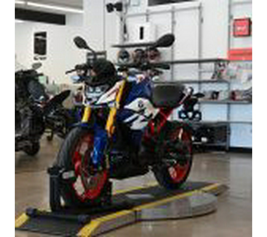 2024 BMW G310R