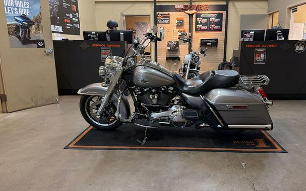 2017 Harley-Davidson Road King® Base