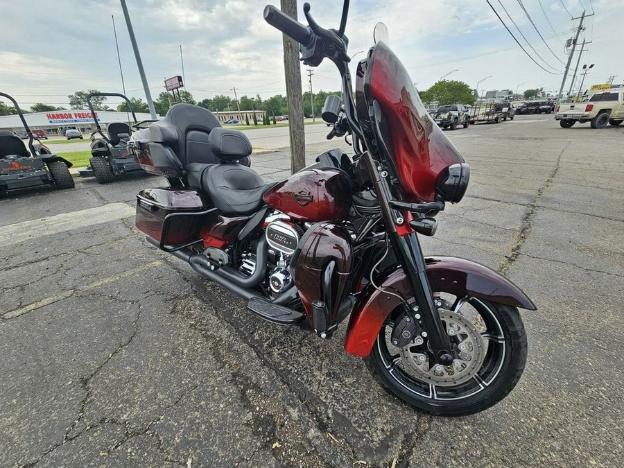 2018 Harley-Davidson® FLHTKSE - CVO™ Limited