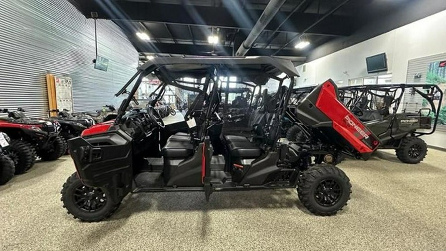 2025 Honda Pioneer 1000-6 Deluxe Crew