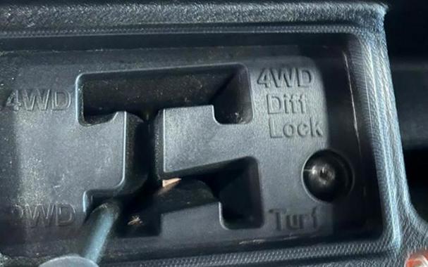 2025 Honda Pioneer 1000-6 Deluxe Crew