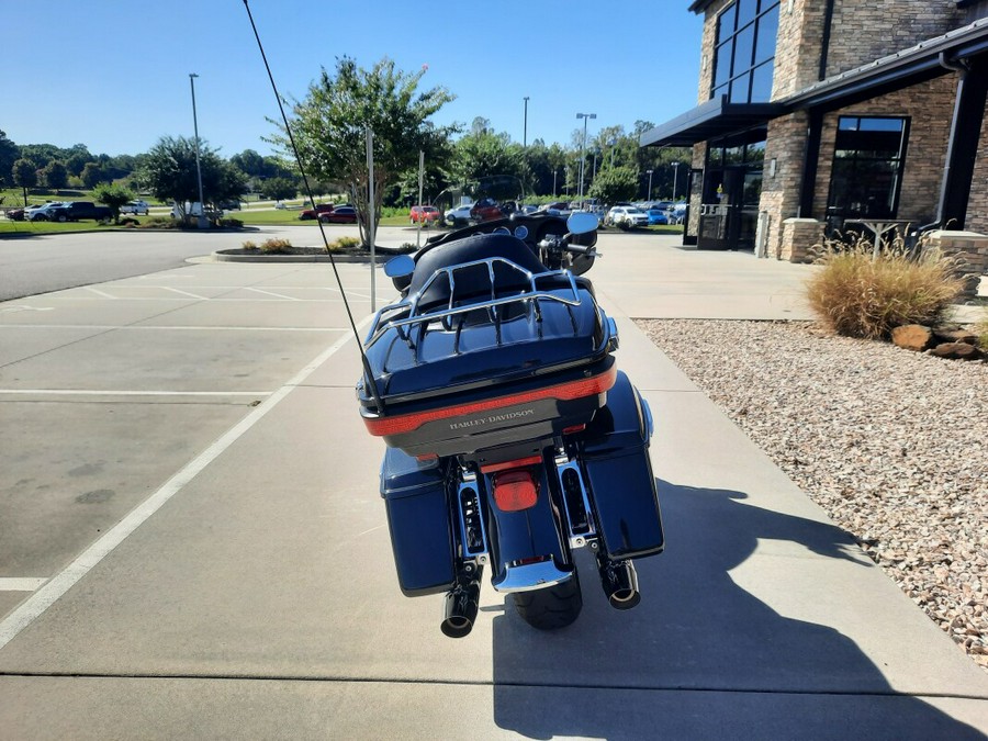 2018 Harley-Davidson® Electra Glide® Ultra Classic® Black Tempest