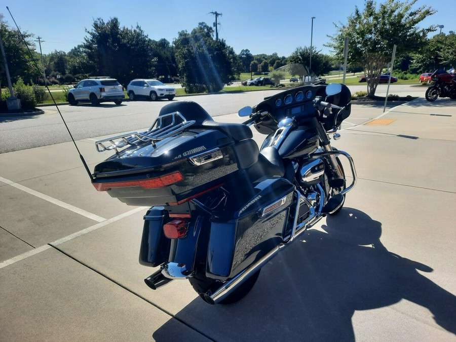 2018 Harley-Davidson® Electra Glide® Ultra Classic® Black Tempest