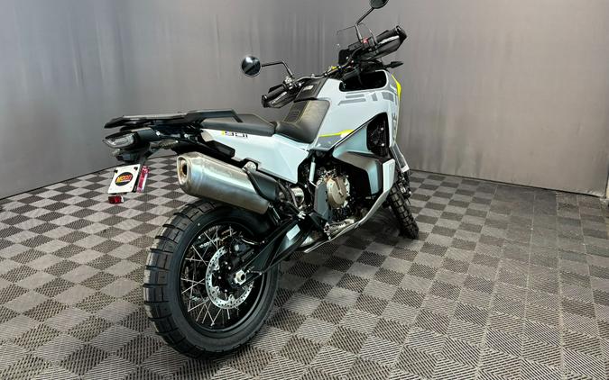 2025 Husqvarna Norden 901