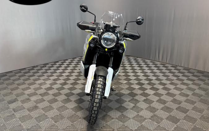 2025 Husqvarna Norden 901