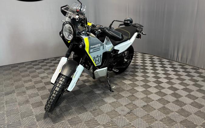 2025 Husqvarna Norden 901