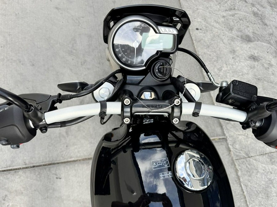 2027 Triumph Street Tracker 400