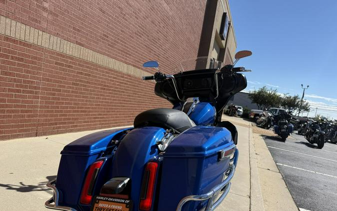 2024 Harley-Davidson® Street Glide® Blue Burst