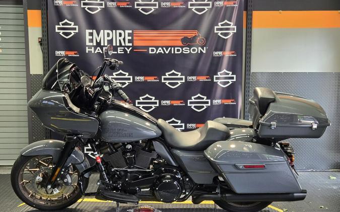 2022 Harley-Davidson Road Glide ST Gunship Gray