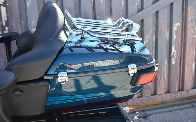 2020 Harley-Davidson® Tri Glide® Ultra FLHTCUTG