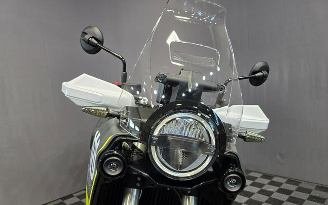 2025 Husqvarna Norden 901 Expedition