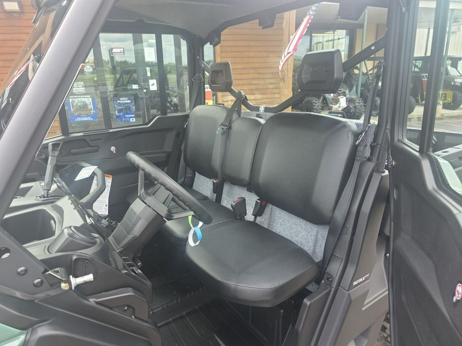 2026 Can-Am® Defender DPS CAB HD9 Compass Green