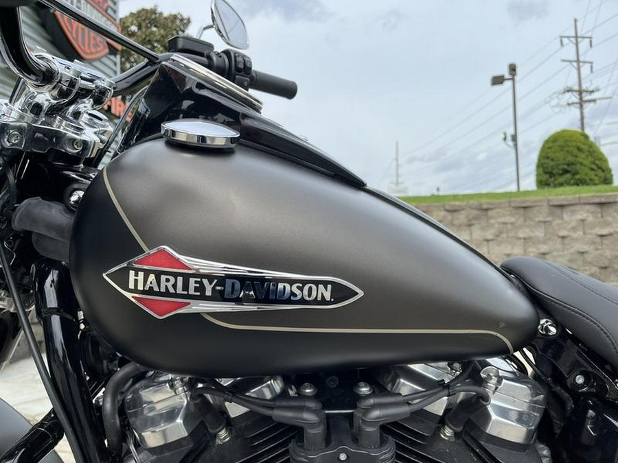 2021 Harley-Davidson® FLSL - Softail Slim®