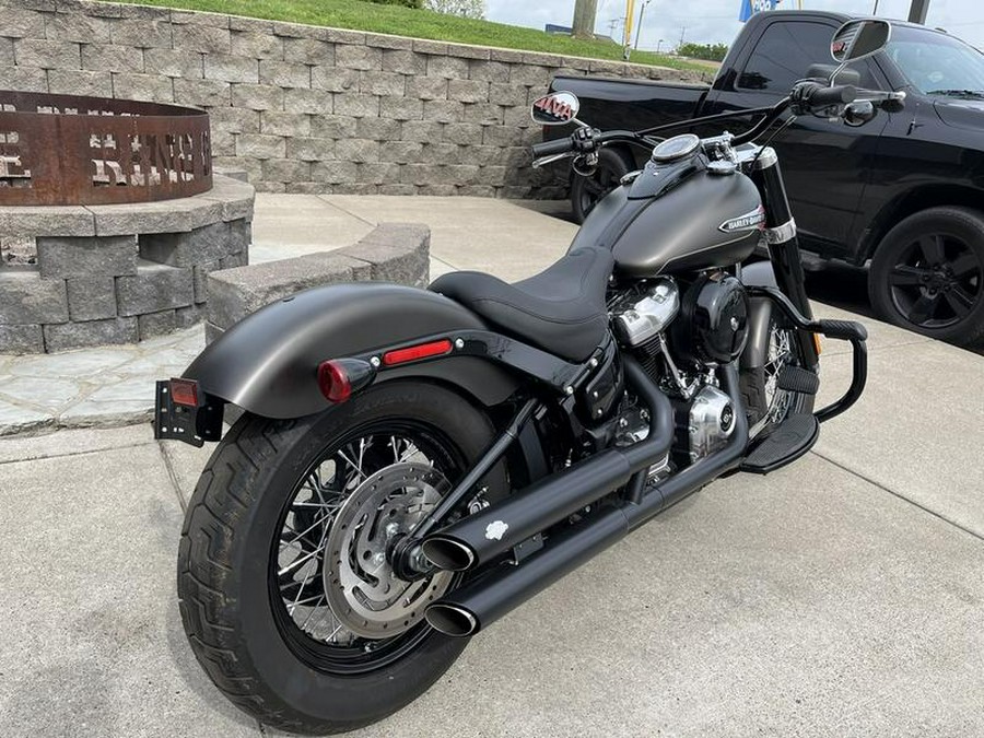 2021 Harley-Davidson® FLSL - Softail Slim®