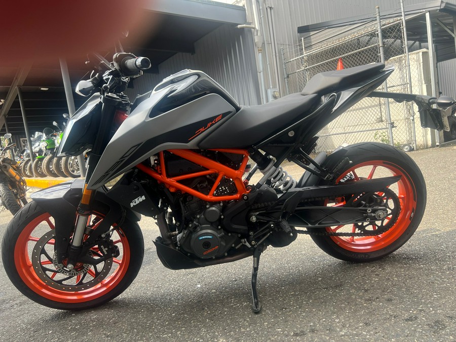 2022 KTM 390 DUKE