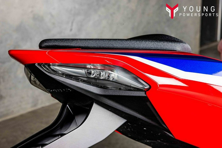 2025 Honda CBR1000RR-R Fireblade SP