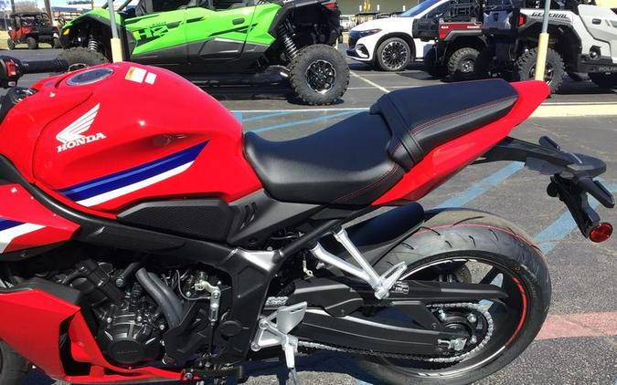 2026 Honda® CBR650R E-Clutch