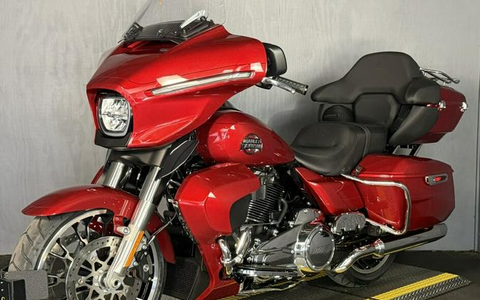 2026 Harley-Davidson® Street Glide Limited FLHXL BRILLIANT RED W/ PINSTRIPE