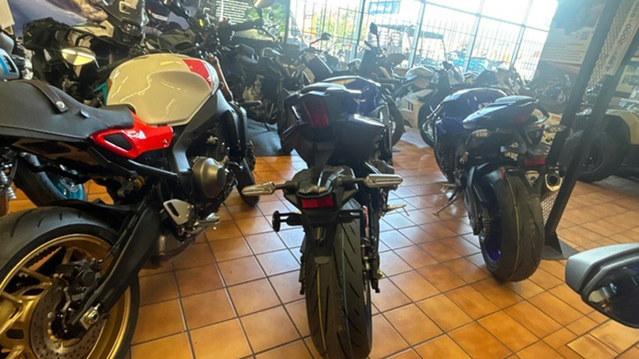 2026 Yamaha YZF R9 CA