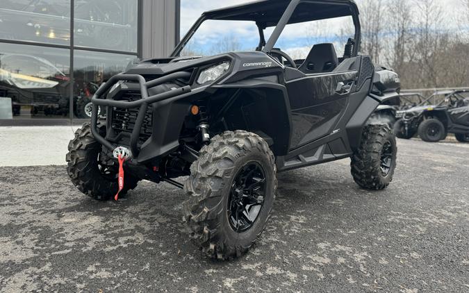 2026 Can-Am Commander XT 700