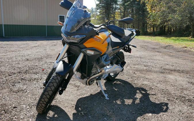 2024 Moto Guzzi Stelvio