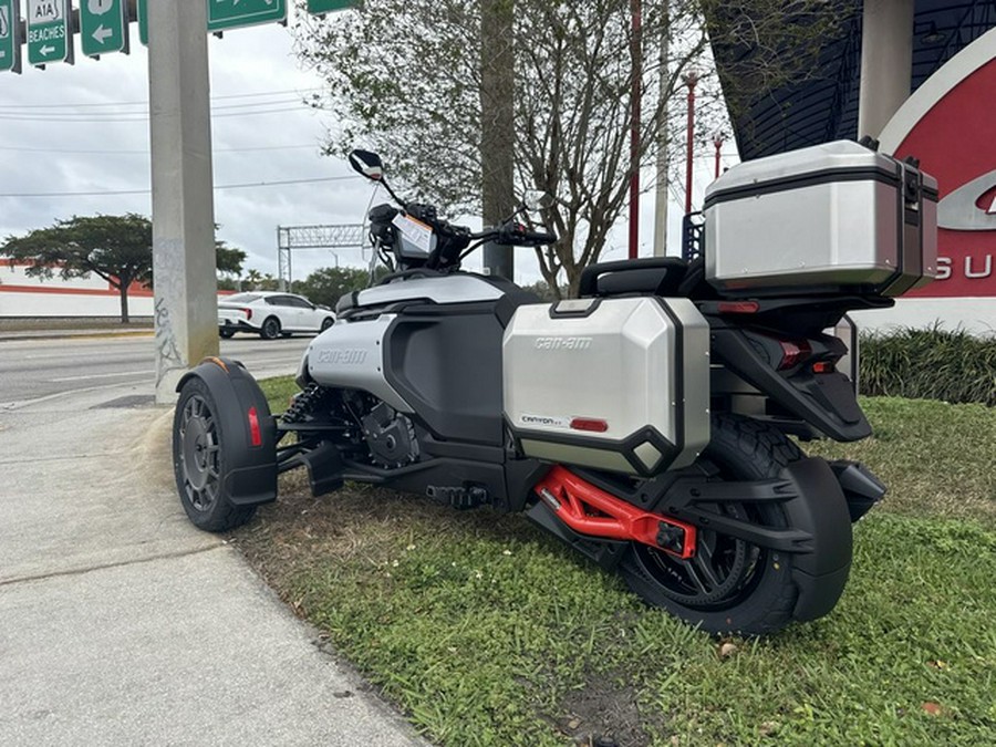 2025 Can-Am Canyon? XT