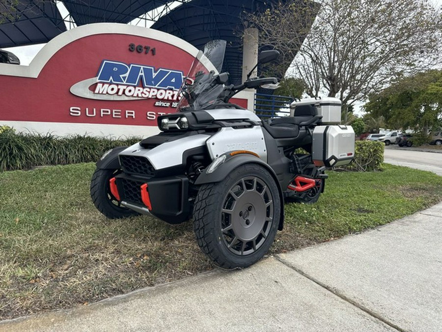 2025 Can-Am Canyon? XT