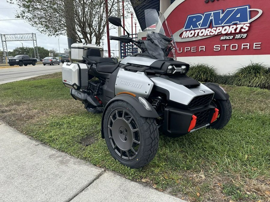 2025 Can-Am Canyon? XT