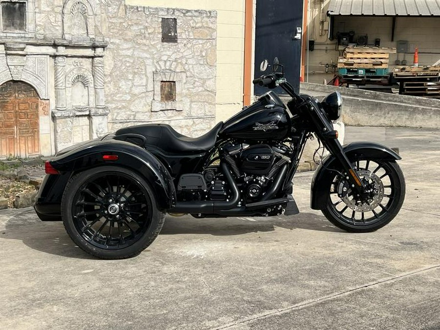 2023 Harley-Davidson® FLRT - Freewheeler®