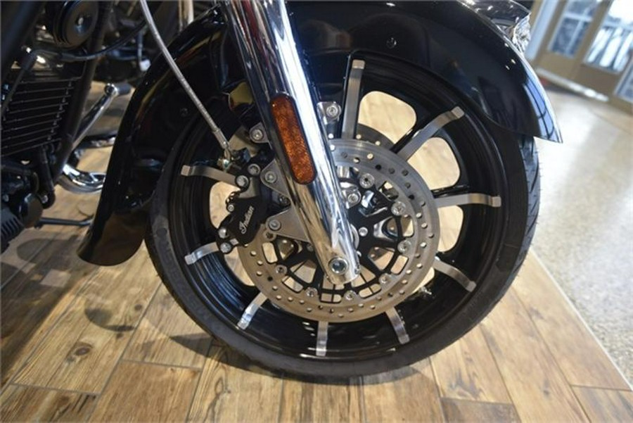 2023 Indian Motorcycle® Chieftain® Limited Black Metallic