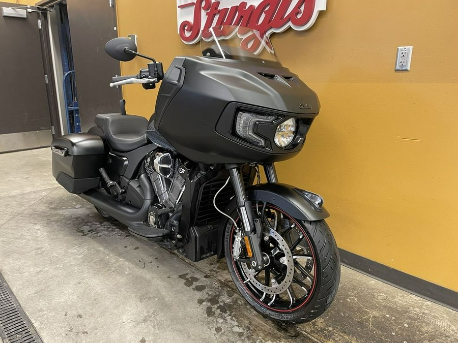 2020 Indian Motorcycle® Challenger Dark Horse Thunder Black Smoke