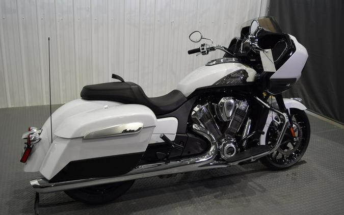 2024 Indian Motorcycle® Challenger® Limited Ghost White Metallic