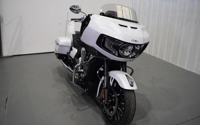 2024 Indian Motorcycle® Challenger® Limited Ghost White Metallic