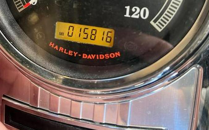 2013 Harley-Davidson® FLHR - Road King®